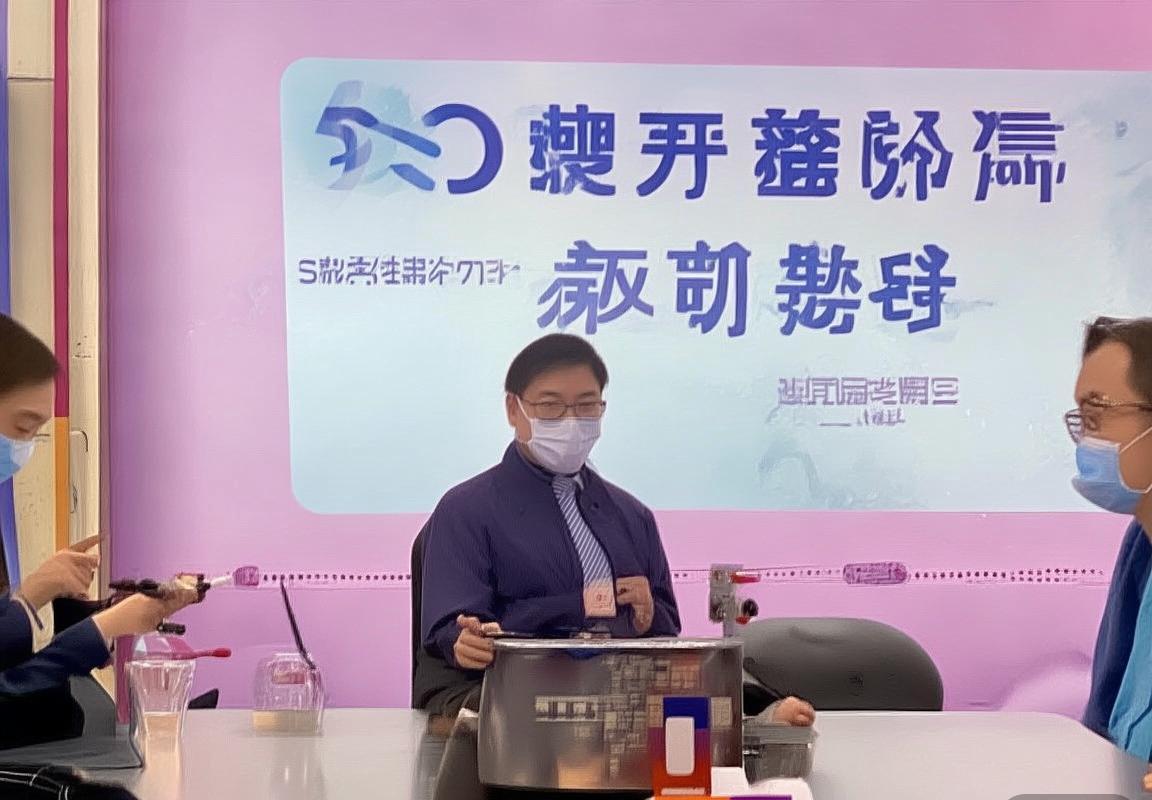 弗格：科技与艺术融合的创新先锋之路(图2)